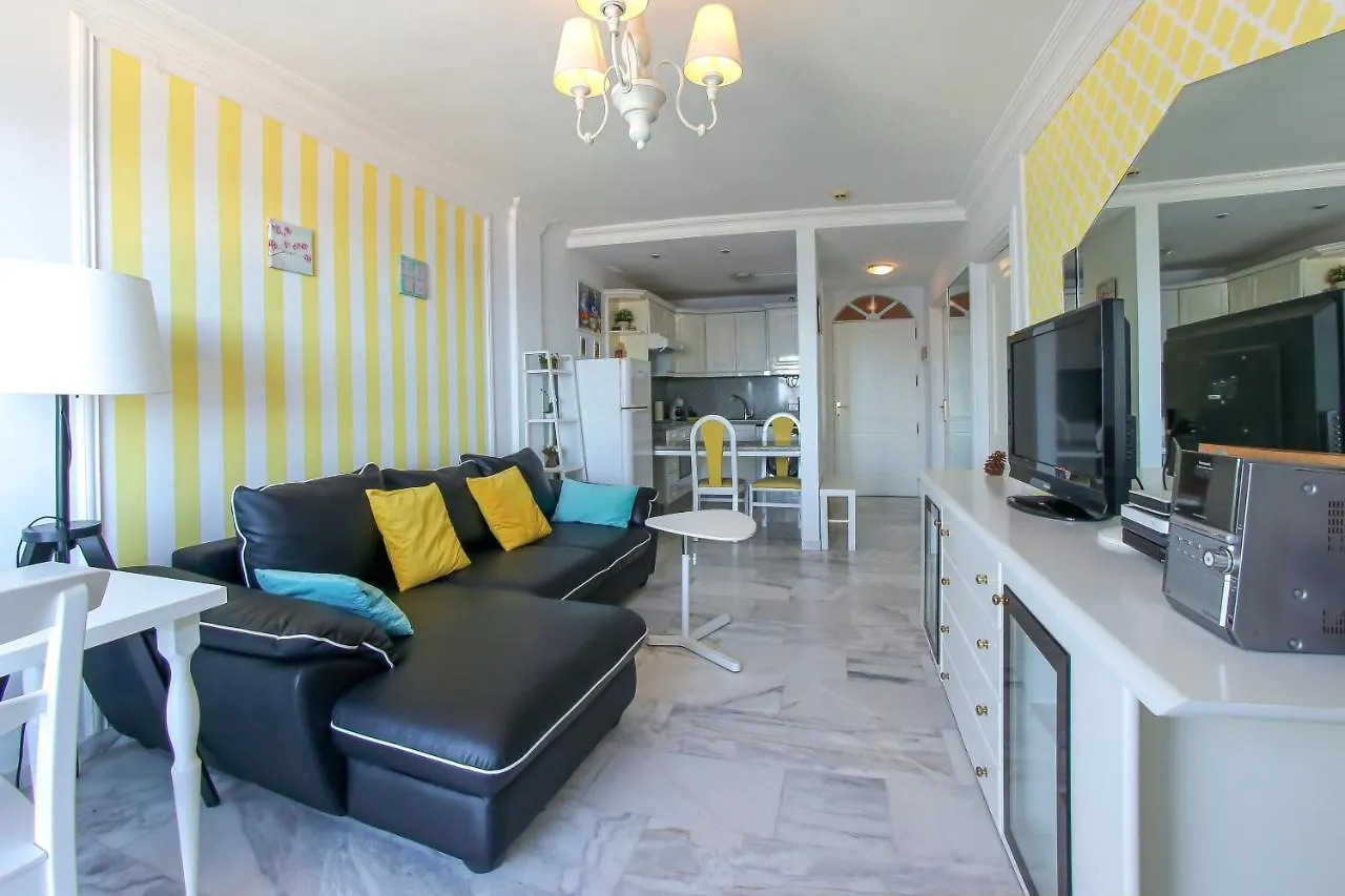 Fantastic Ocean View Apartment Buena Vista With Amazing Pools, 108 Acantilado de los Gigantes 0*,  Ισπανία